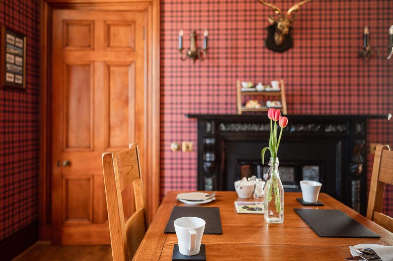 Strathallan Bed And Breakfast Grantown-on-Spey Exteriör bild