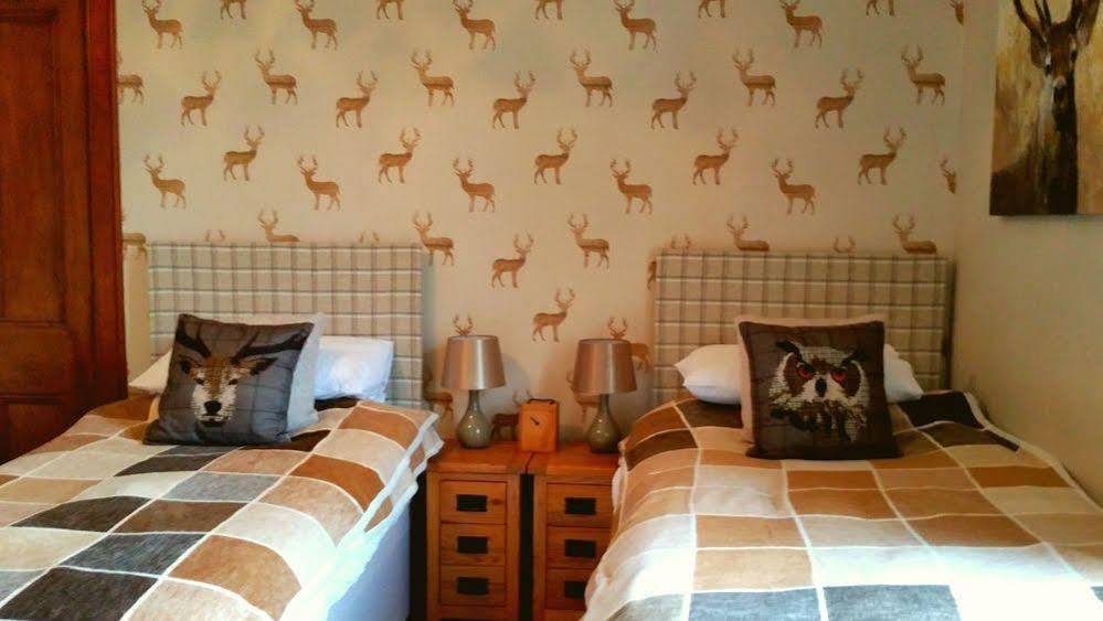 Strathallan Bed And Breakfast Grantown-on-Spey Exteriör bild